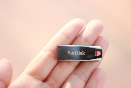 [QC] USB SanDisk 16GB gia cuc hoi , chi voi 99k - Anh 2