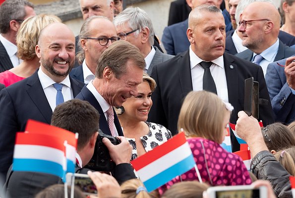 Grand Duke Henri and Grand Duchess Maria Teresa visited Bettembourg and were welcomed by Mayor Natalie Silva and Deputy Prime Minister Xavier Bettel