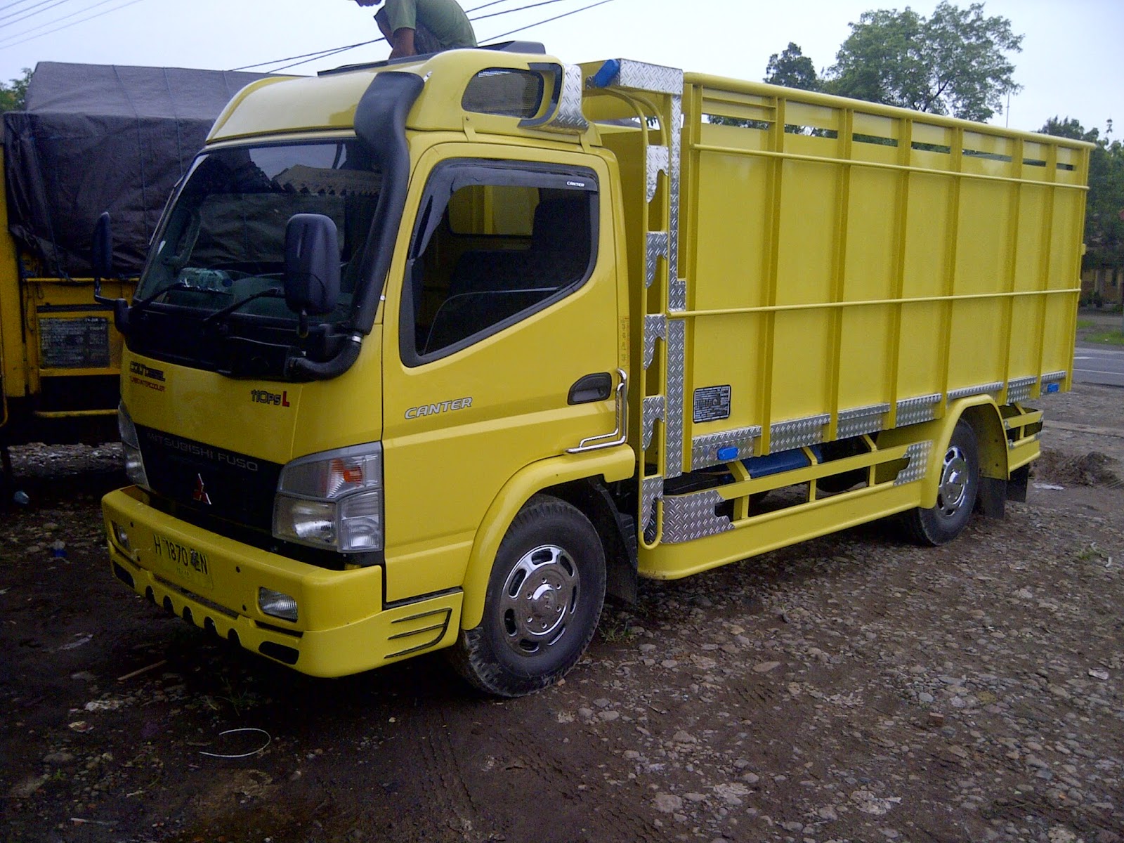 Kumpulan Modifikasi Mobil Canter Engkel Terbaru 