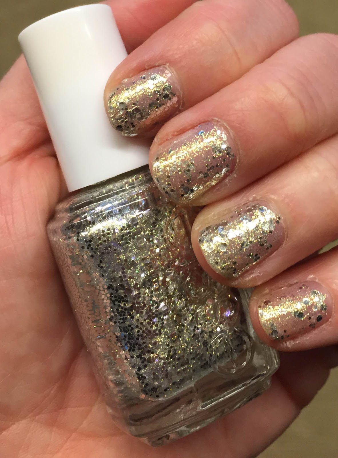 The Beauty Life: Sparkletastic Mani: Essie Hors D'Ouevres and Pinkadelic
