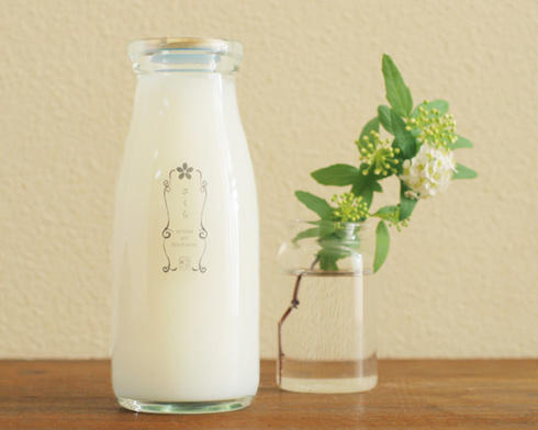 日本百年品牌的清新設計！飄香的牛奶瓶