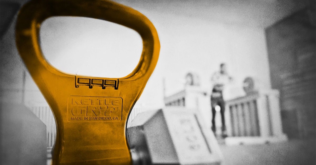 Kettle Gryp Is A Portable Dumbbell Adapter Turns Ordinary Dumbbells