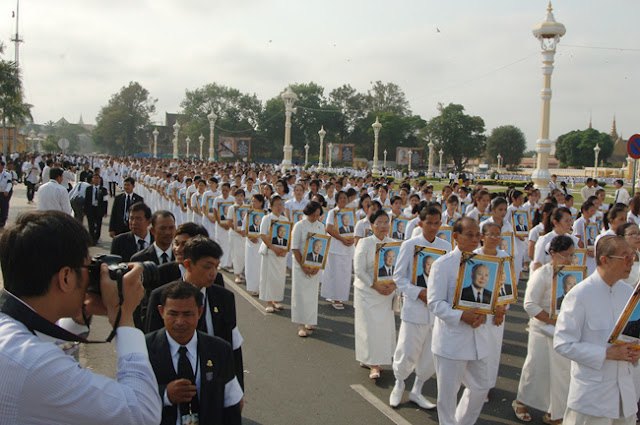 Les obsèques de Samdech Preah Norodom Sihanouk. Photographie Palais Royal Les obsèques de Samdech Preah Norodom Sihanouk. Photographie Palais Royal