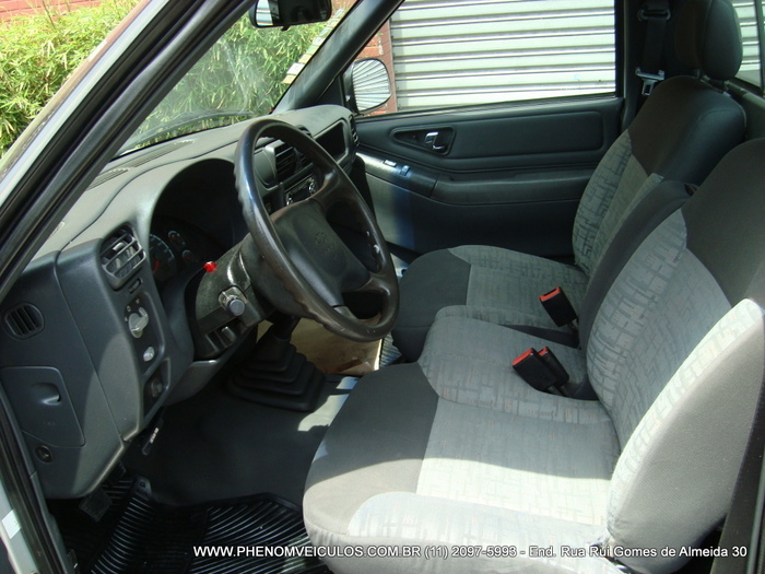 Chevrolet S-10 Cabine Simples 2003 - interior