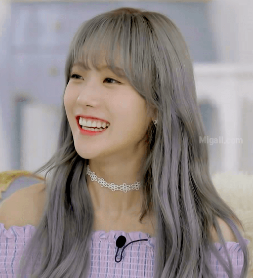 오프숄더 입고 비주얼 터진 우주소녀 루다