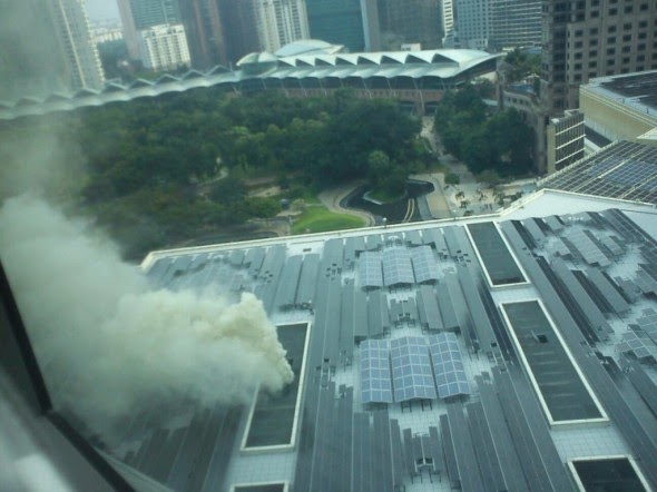 GAMBAR_BANGUNAN_KLCC_TERBAKAR