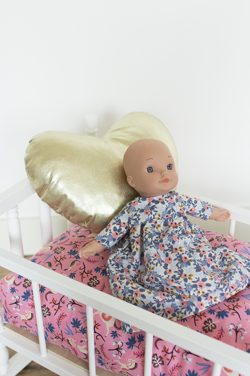 DIY Doll Bed