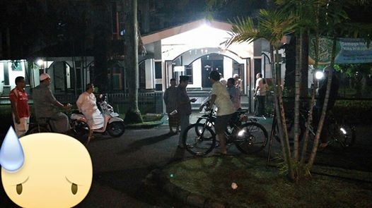 Didatangi Banyak Pemuda yang Tak Dikenal Masjid Bekasi Jadi Ajang Perang Pokemon Didatangi Banyak Pemuda yang Tak Dikenal Masjid Bekasi Jadi Ajang Perang Pokemon