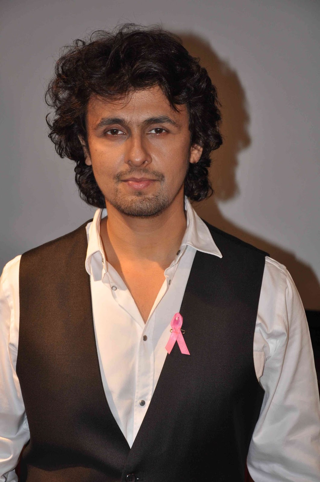 Guilty Bytes: Indian Fashion Blogger | Delhi Style Blog | Beauty Blogger |  Wedding Blog: Here's The Reason Why Sonu Nigam Gets Slammed By His Fans On  Twitter!