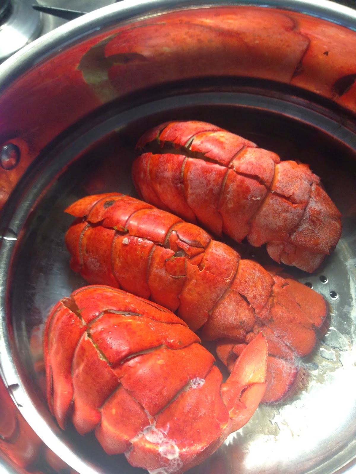 Bon Vivant Cooks Beer Steamed Lobster Tails