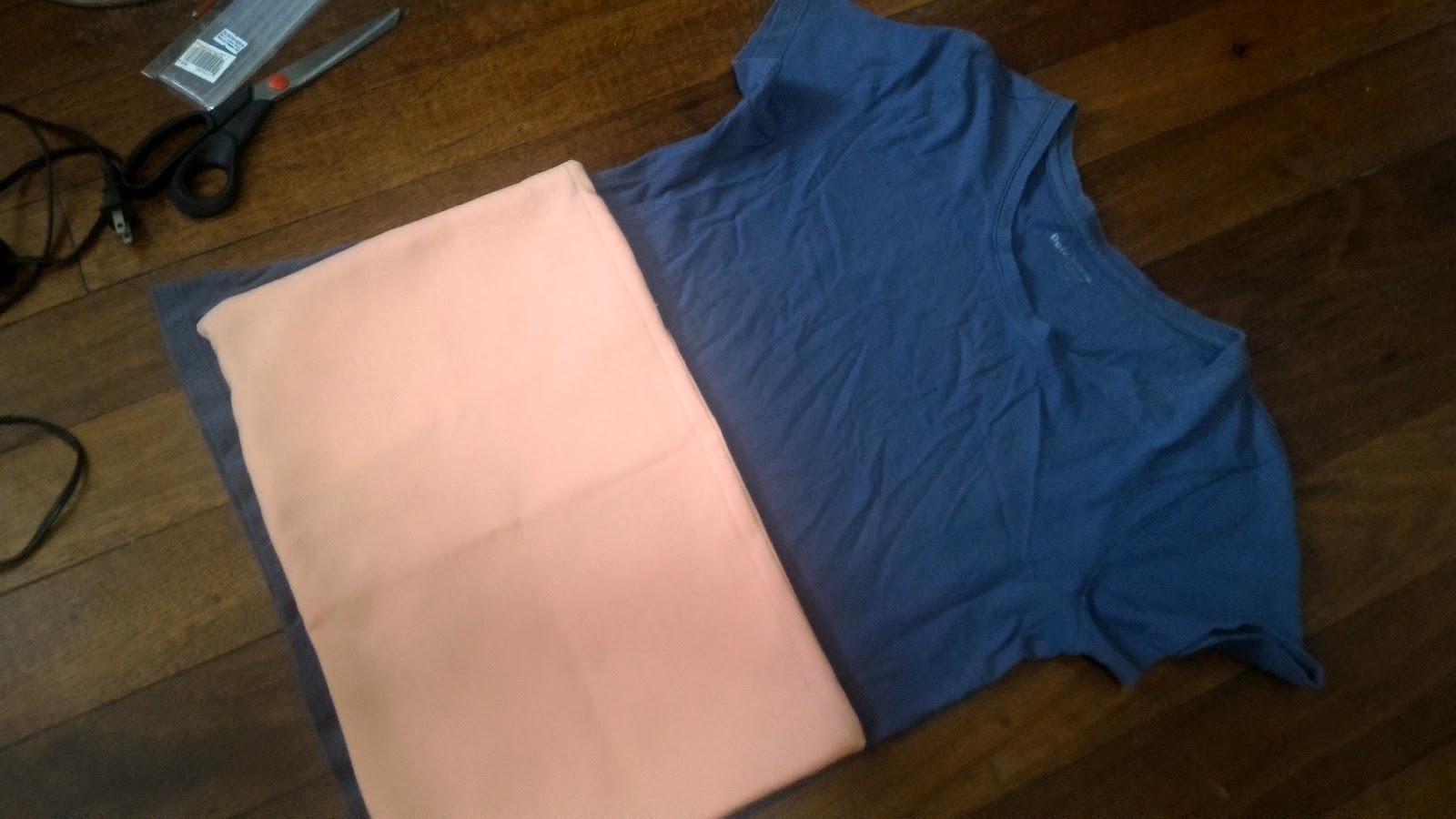 DIY No Sew Pillowcase (5 Seconds of Summer - Luke Hemmings