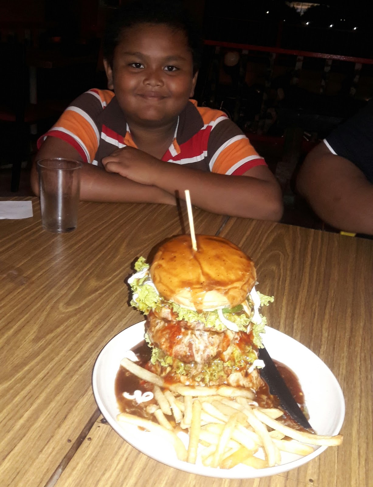 Fruit King Parit Buntar Ini Cerita PUAN KUTU...