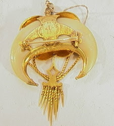 tiger gold nails jewellery