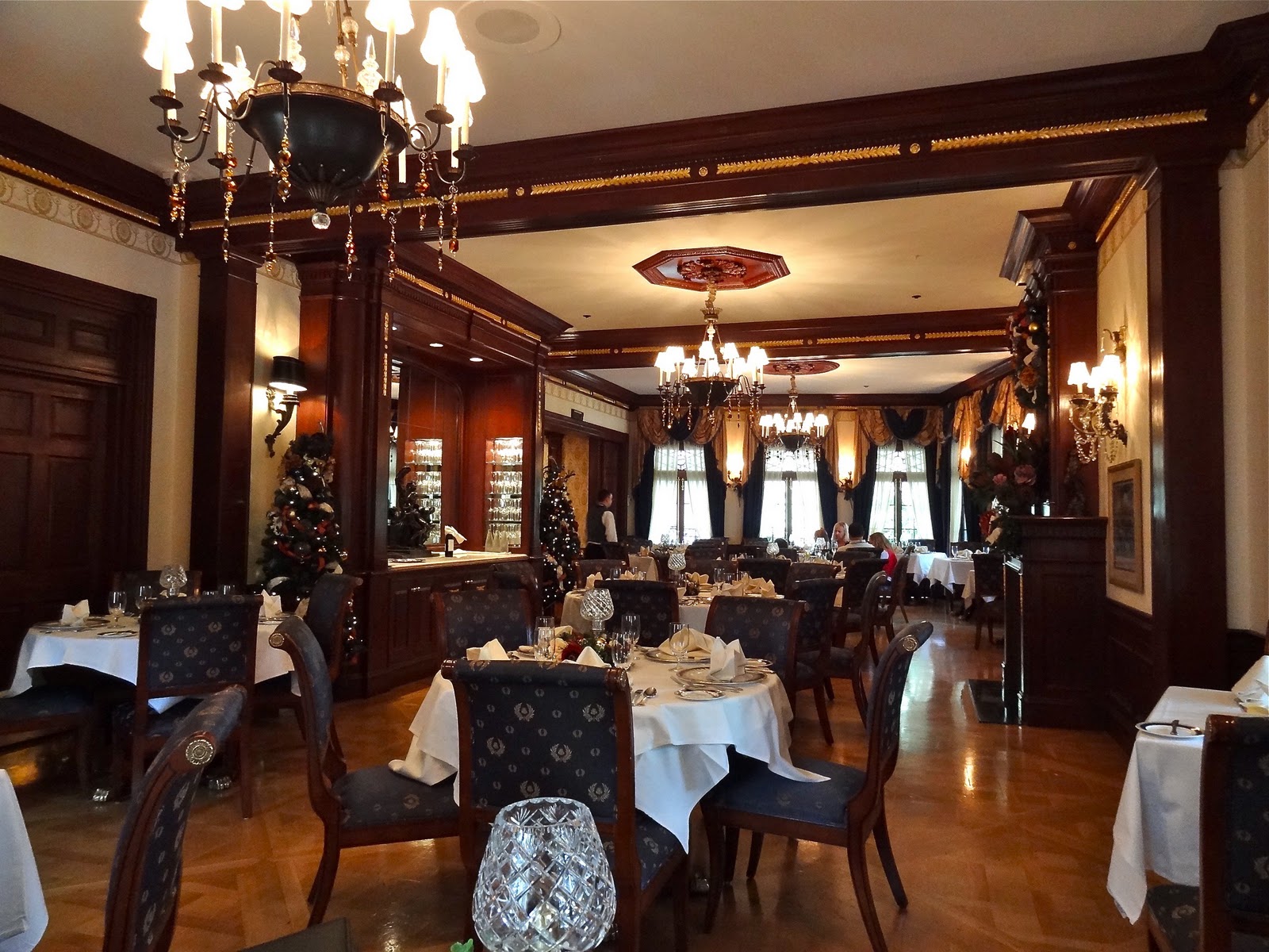 Review: Club 33 - Our Visit To A Disneyland Icon - The World of Deej