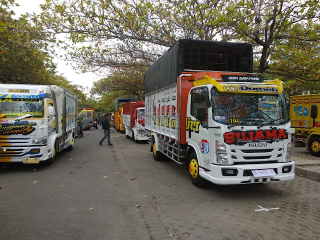 isuzu elf nmr 71