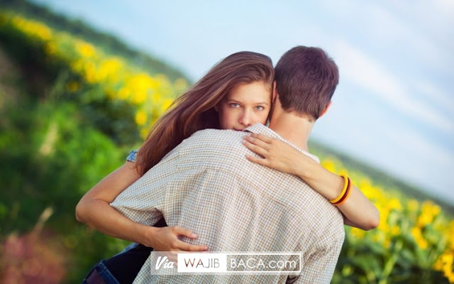 Waspadai Ini Kelakuan Cowok yang Bikin Cewe Merasa diPHP! Waspadai Ini Kelakuan Cowok yang Bikin Cewe Merasa diPHP!