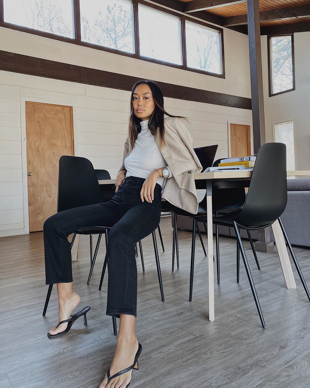 Le Fashion: This Stylish Business-Casual Look is Perfect for Working From  Home