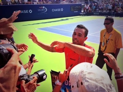 Victor Estrella se convierte en el primer Dominicano en Ganar un partido de US OPEN. 