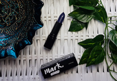 Avon mark. Epic Lip Lipstick in Blue Suede
