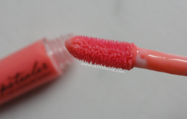 Clio Lipstealer gloss 3 - Flower Pink brush