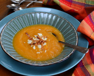 Simple Butternut Squash Soup ♥ AVeggieVenture.com