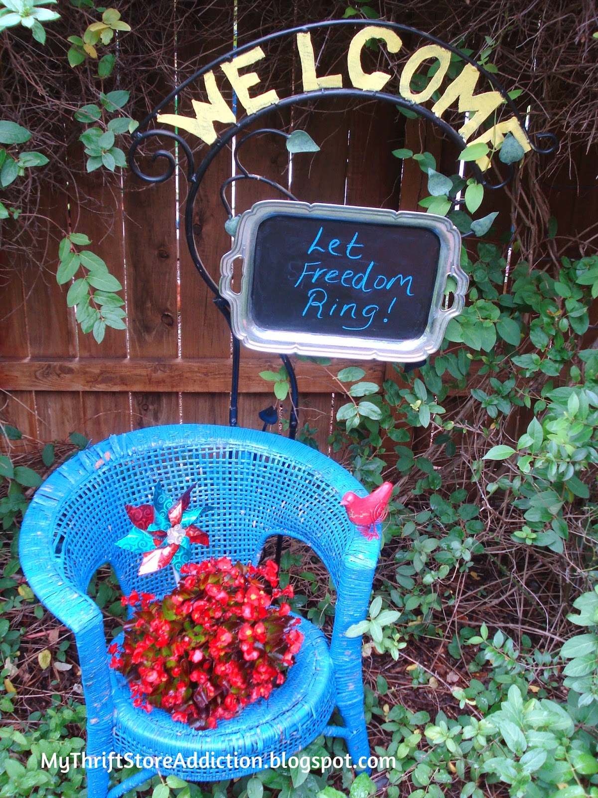 Upcycled thrift store patriotic planters