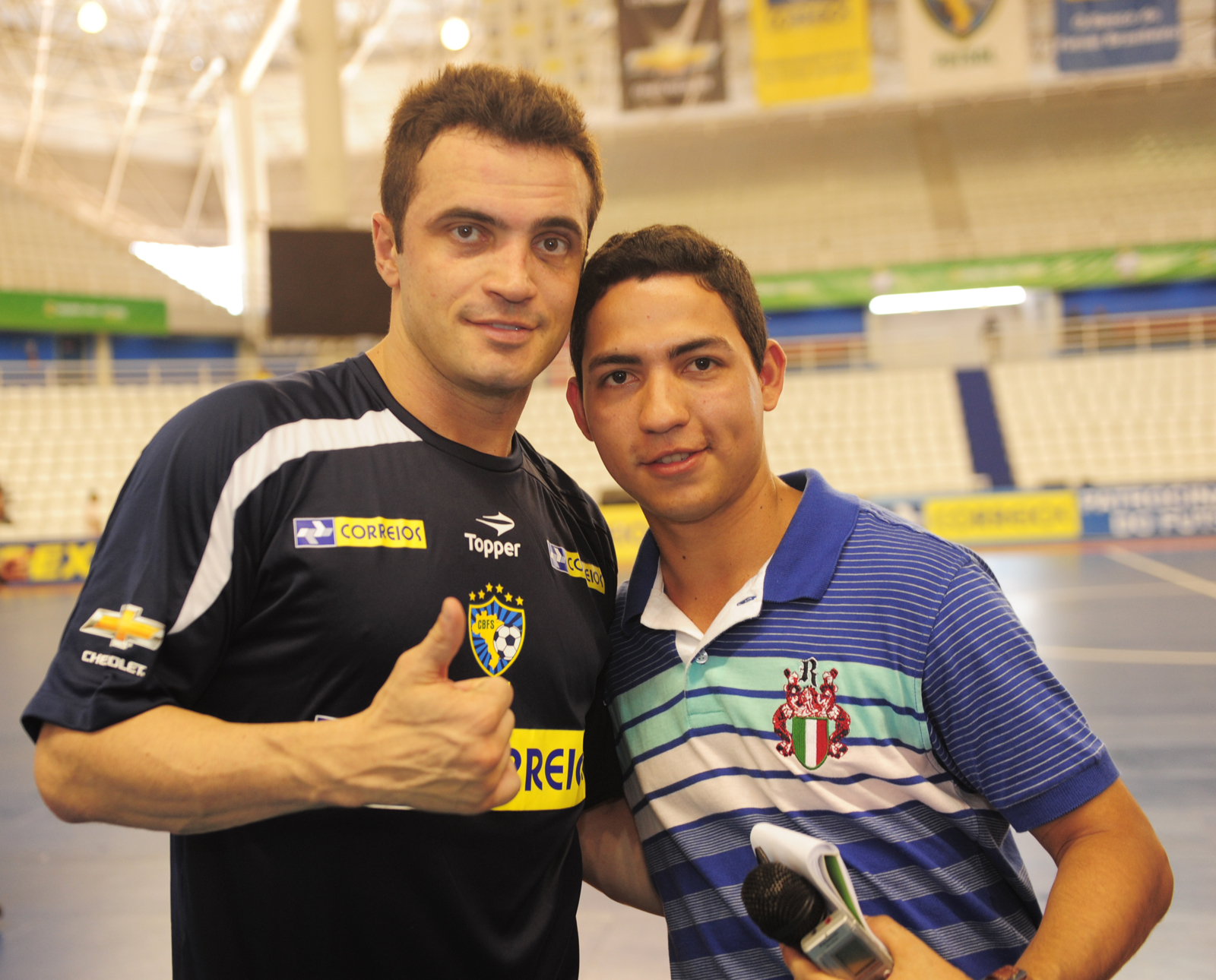 ALFREDO FERNANDES SELEÇÃO BRASILEIRA DE FUTSAL CHEGA COM FALCÃO E CIA