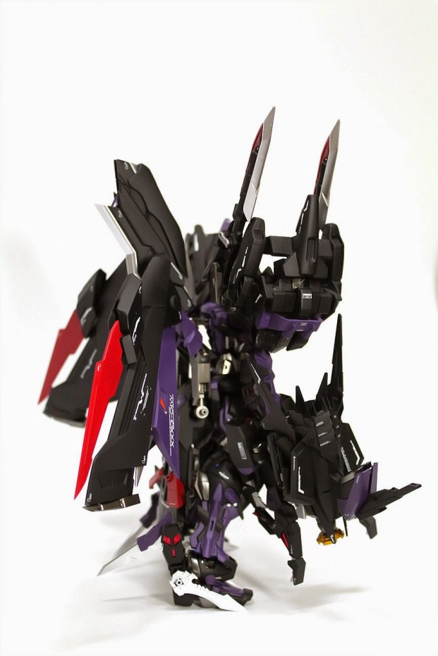 Custom Build 1/100 Gundam Astray Violence Geist