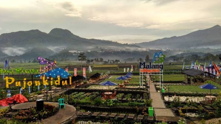 Inilah 10 Desa Wisata Terbaik di Indonesia ~ DESA KEMLAGI KECAMATAN