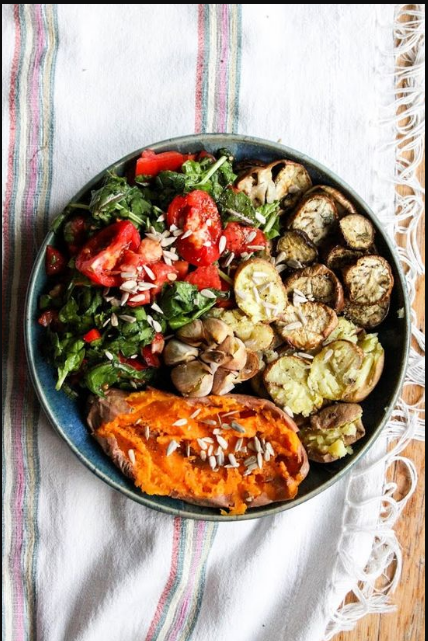 ROASTED VEGGIES with BUTTERY GARLIC + SPINACH SALAD | viral dunia islam