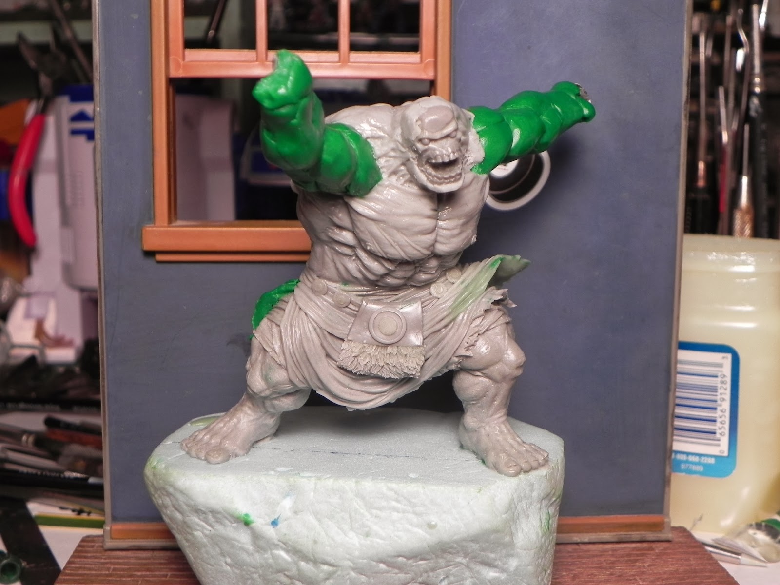From the Knife's Edge: Ultimate Wolverine vs Hulk Sculpture WIP #8