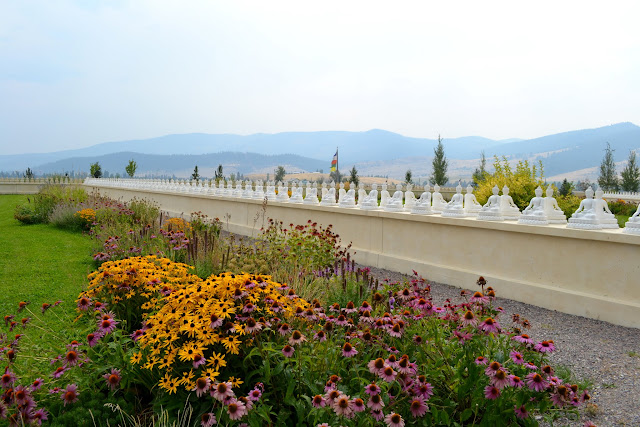 Сад Однієї Тисячі Будд, Монтана (Garden of One Thousand Buddhas, MT) 