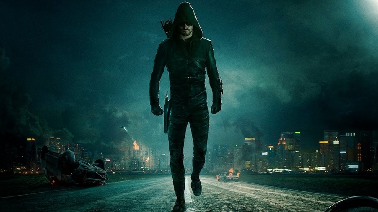 Produtor de Arrow revela como estátua de Oliver Queen foi desenvolvida
