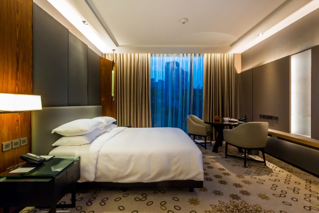 Hyatt Regency Bangkok Sukhumvit King Bed Deluxe Room