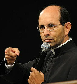  padre Paulo Ricardo de Azevedo Jr.
