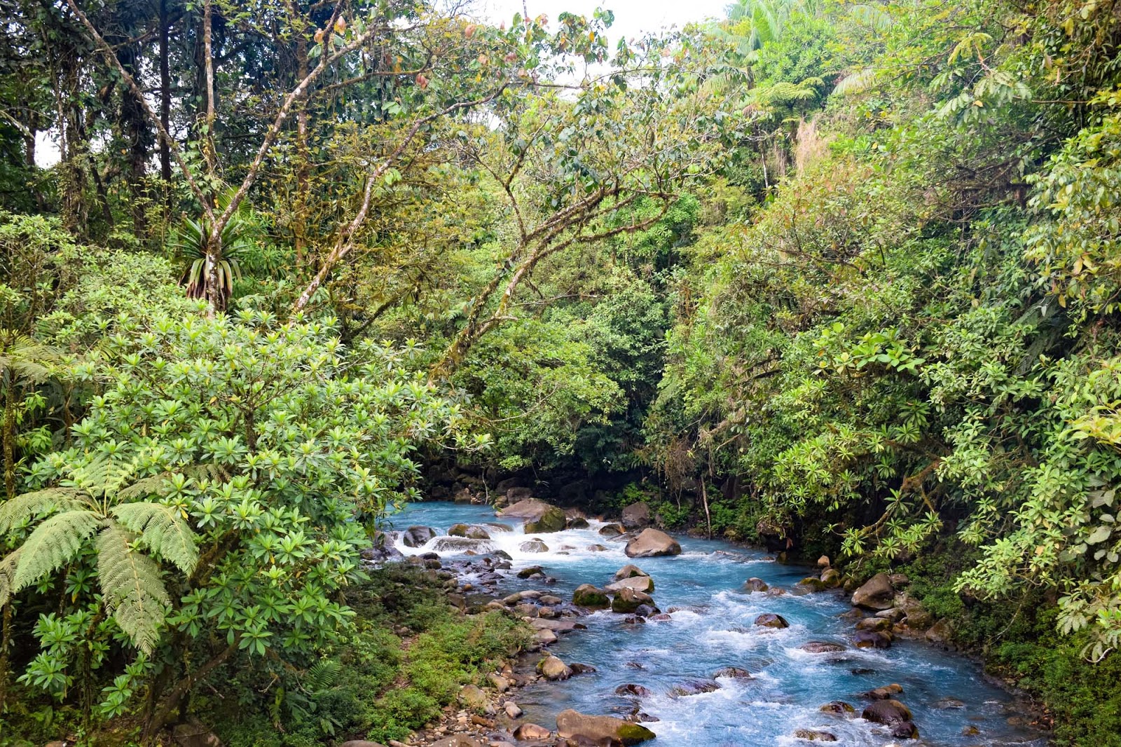 rio celeste waterfall