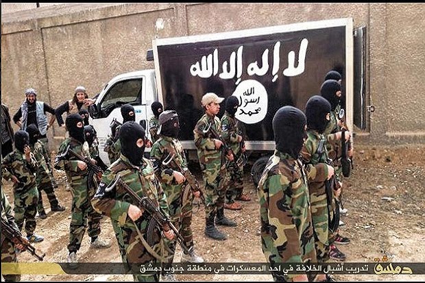 Biadab! Anak-Anak Dipaksa Jadi Tentara Isis dan Ditugaskan untuk Bunuh Orangtuanya Biadab! Anak-Anak Dipaksa Jadi Tentara Isis dan Ditugaskan untuk Bunuh Orangtuanya