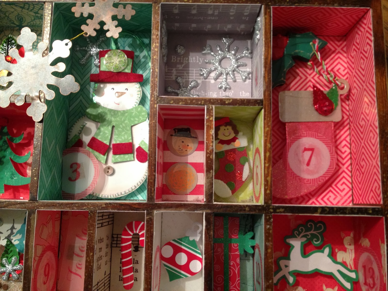 Scrapbooking and Paper Crafting Advent Calendar for my Design Team Project