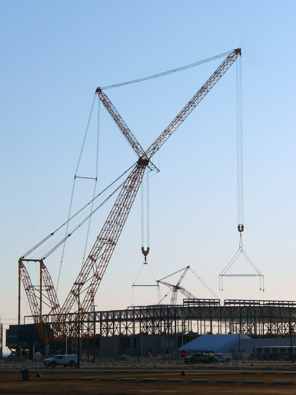 World's Largest Mobile Crane at Intel's Chandler Facility