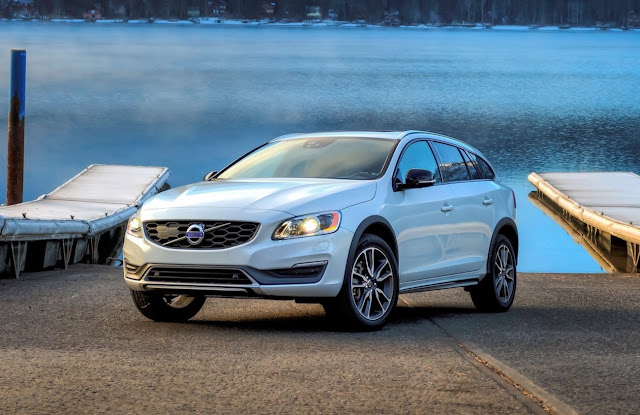 Volvo V60 2016 Volvo V60 Cross Country white
