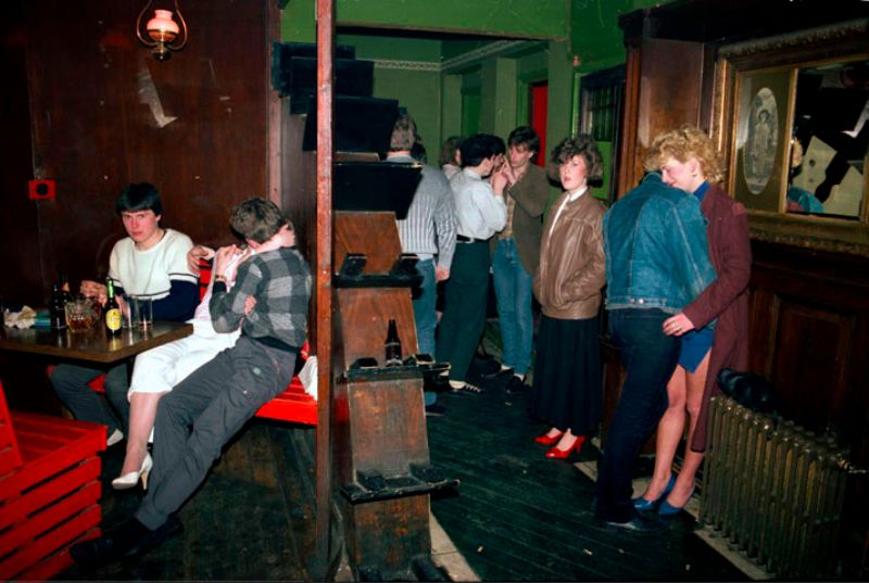 A World of 80s Style Photographs Documented British Teenage Courtship at North England's First