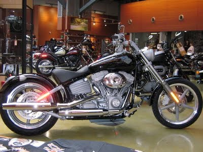 Harley-Davidson: 2009 Harley-Davidson FXCW Rocker