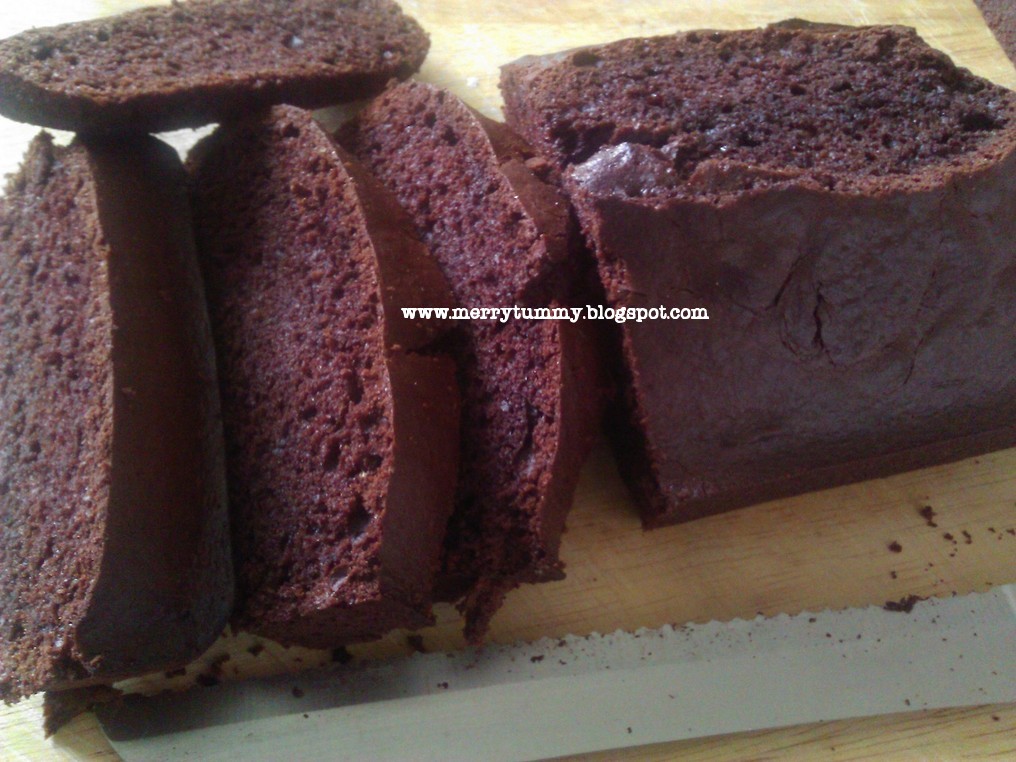 Merry Tummy Eggless Whole Wheat Chocolate Bread