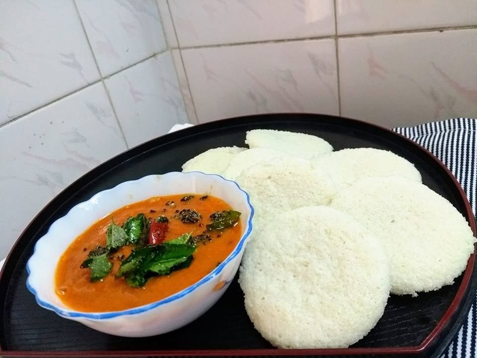 Onion Chutney with Idli