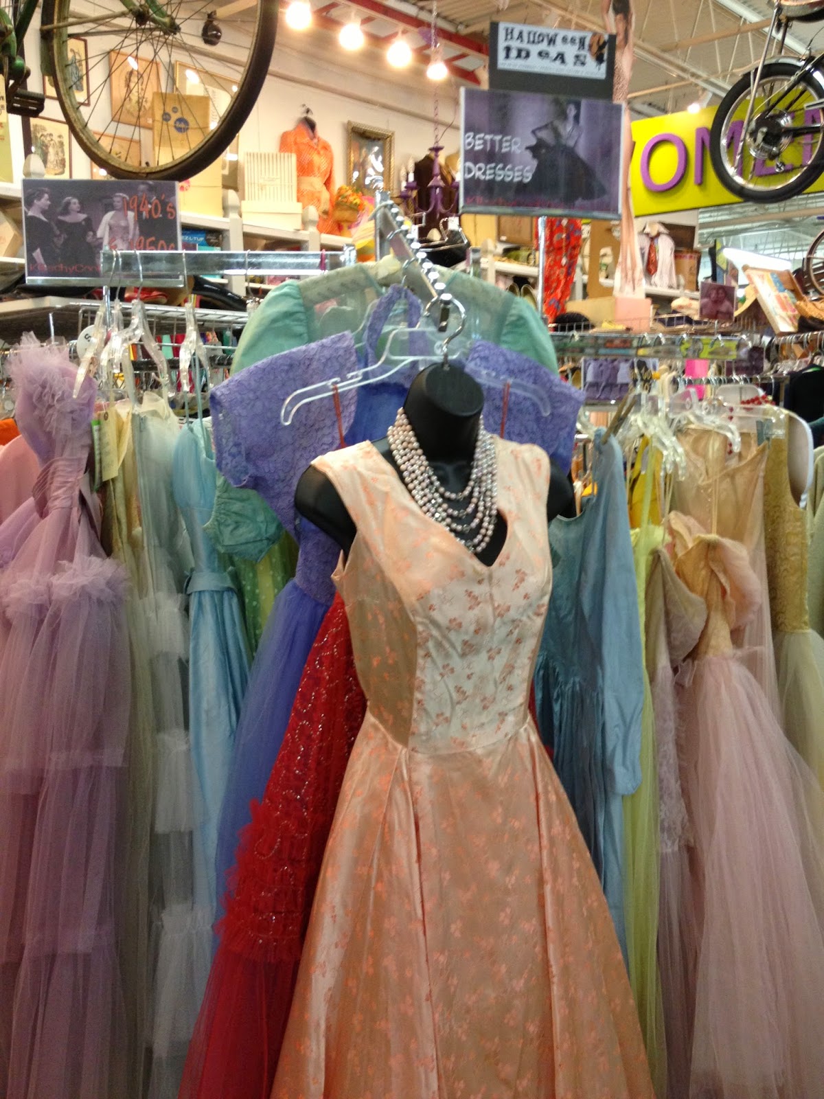 KitschyCool Vintage Contact Us