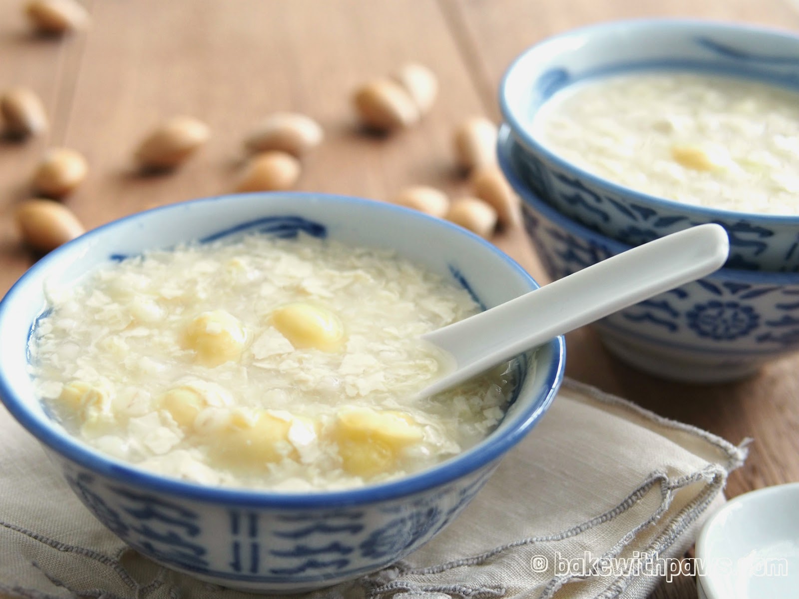 Fu Chok Yee Mai Pak Kor Tong Sui (Dried Bean Curd, Barley and Gingko