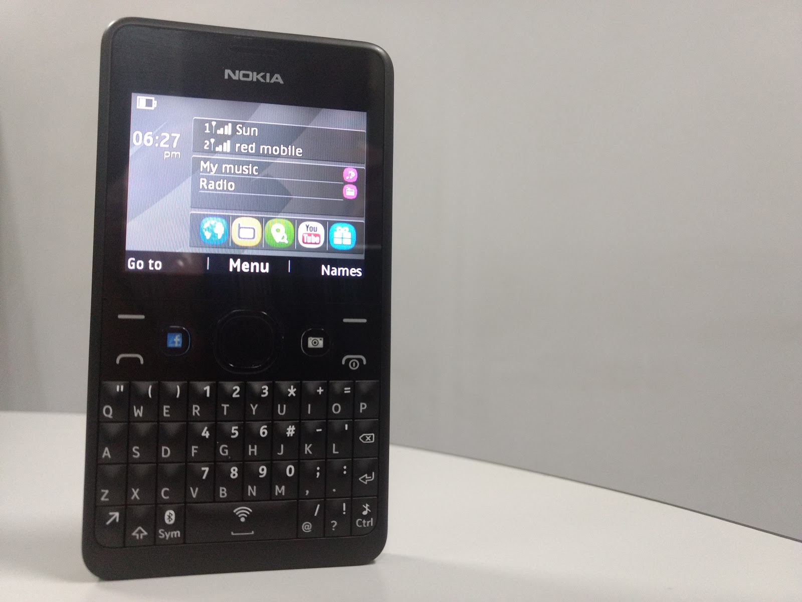 why i keep a dumb phone in 2017 farm boy in the city