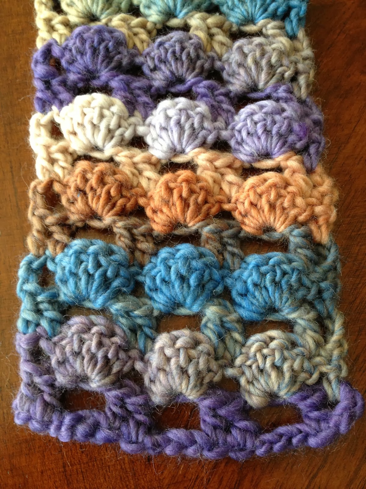 Illuminate Crochet: Boxed Shell Scarf