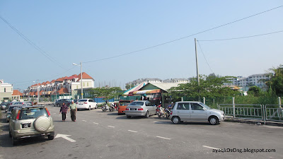ayaQ kOsOng: rOti canai aziz - teluk air tawar