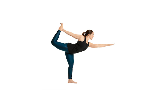4 tư thế tạo đường cong cơ thể trong Yoga không thể không biết 
